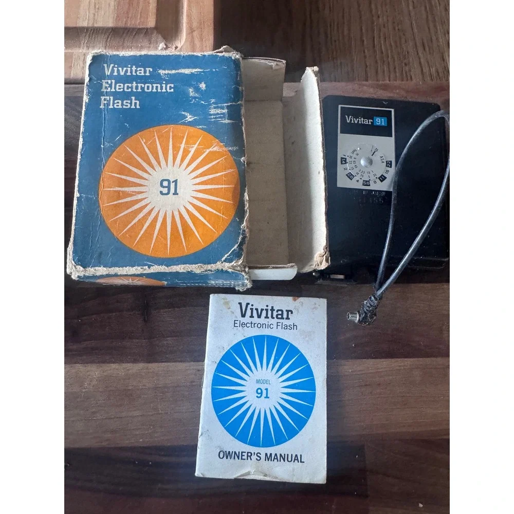 Vintage Vivitar Model 91 Electronic Flash Made In Japan w/ Box & Manual Untested